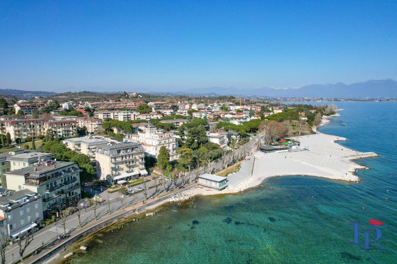 Desenzanoloft Official Partner Marriott Homes & Villas - Charming On The Lake Front Lake Ντεζεντσάνο ντελ Γκάρντα Εξωτερικό φωτογραφία