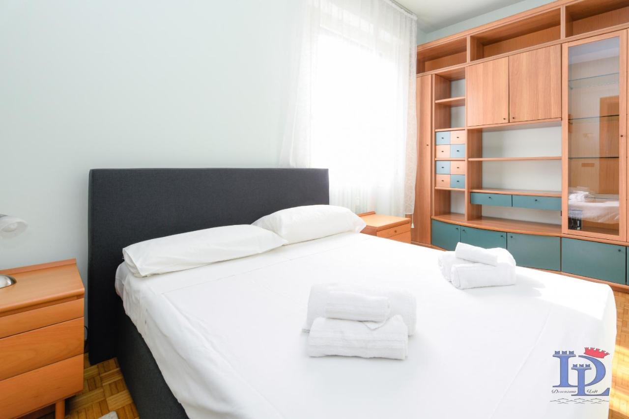 Desenzanoloft Official Partner Marriott Homes & Villas - Charming On The Lake Front Lake Ντεζεντσάνο ντελ Γκάρντα Εξωτερικό φωτογραφία